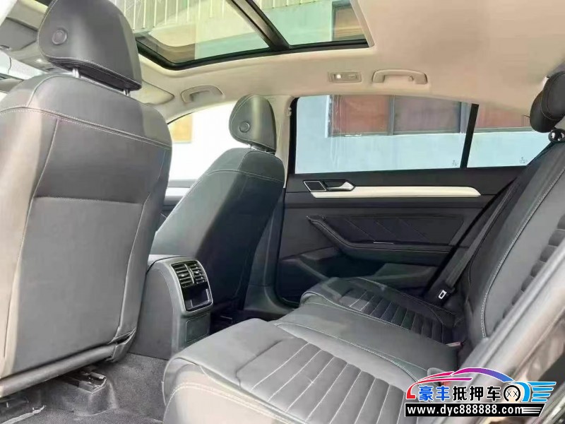 24年大众迈腾轿车抵押车出售