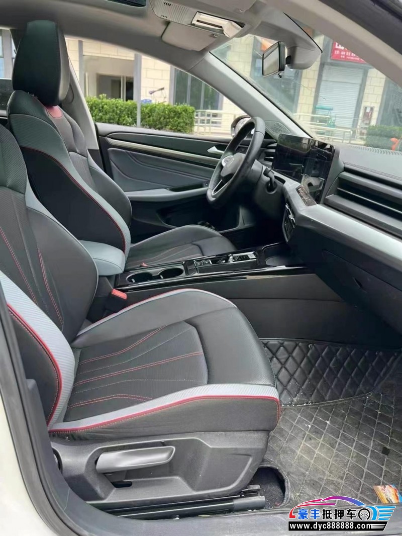 23年大众凌渡轿车抵押车出售