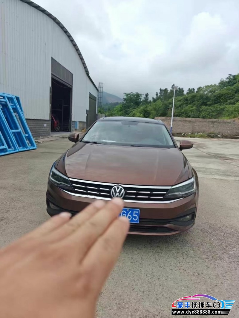 19年大众凌渡轿车抵押车出售