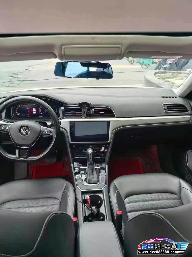 22年大众凌渡轿车抵押车出售