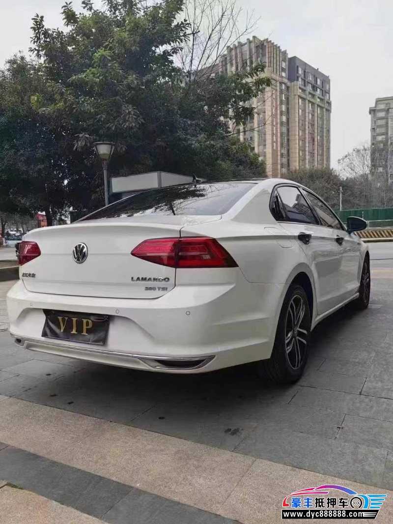 22年大众凌渡轿车抵押车出售