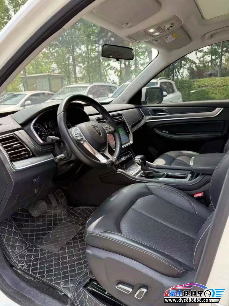 23年荣威RX8轿车抵押车出售