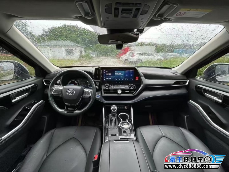 22年丰田汉兰达轿车抵押车出售