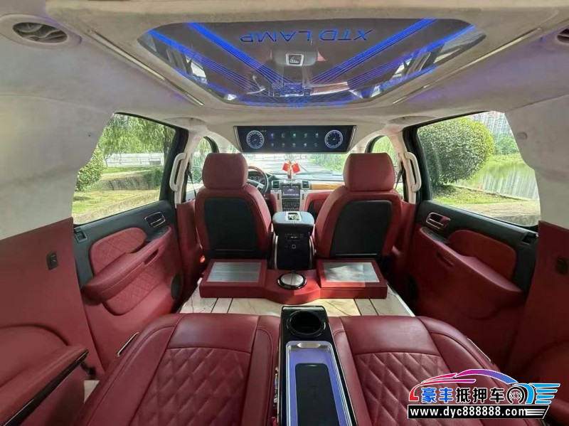 14年凯迪拉克凯雷德轿车抵押车出售