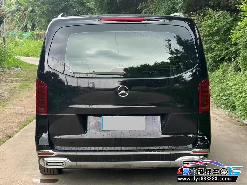 24年奔驰威霆轿车抵押车出售