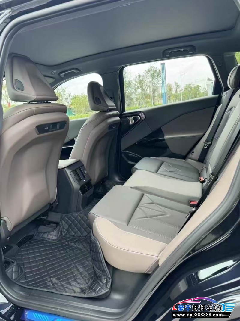 25年宝马X3轿车抵押车出售