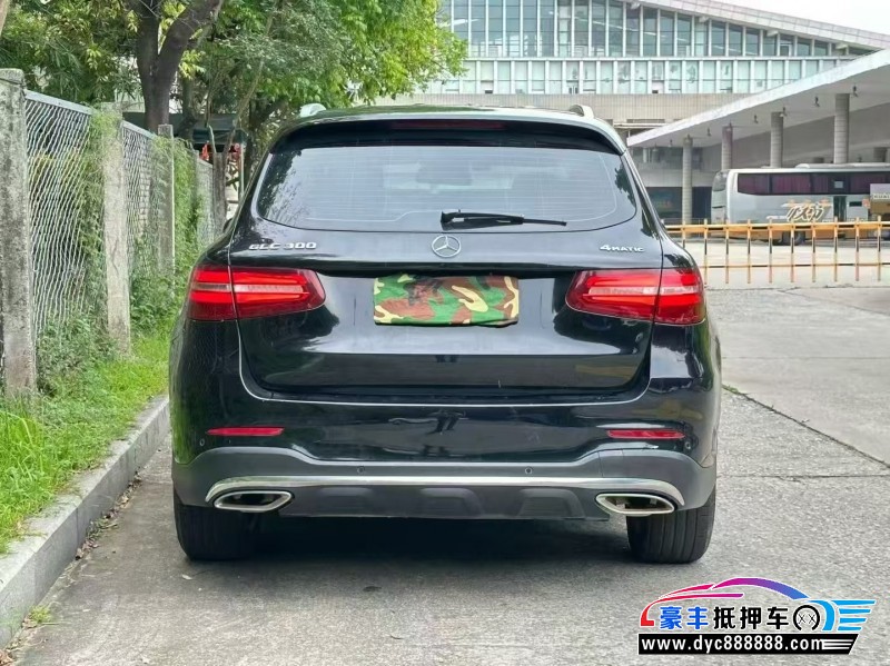 17年奔驰GLC轿车抵押车出售