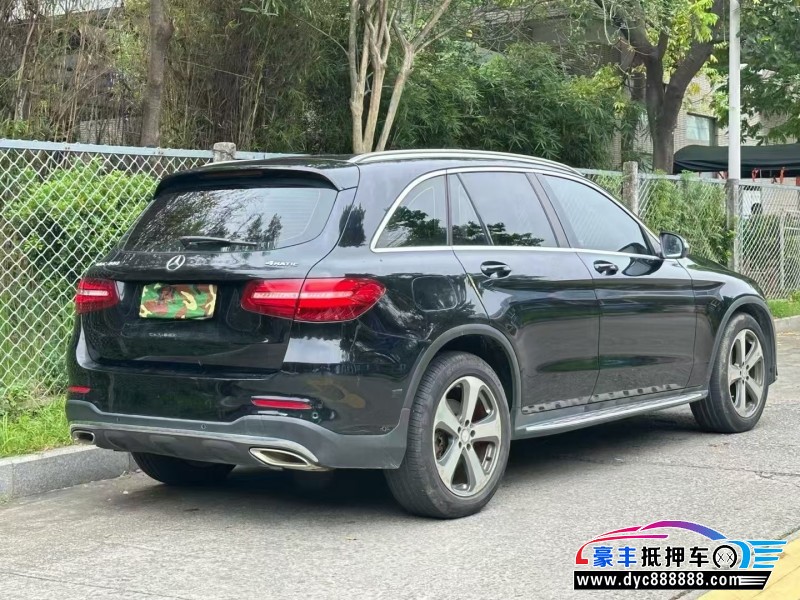17年奔驰GLC轿车抵押车出售