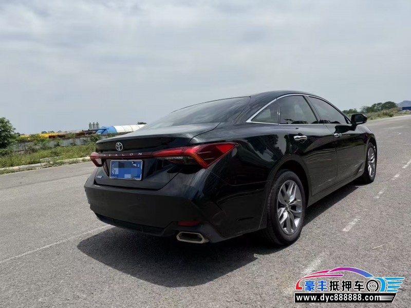 20年丰田亚洲龙轿车抵押车出售