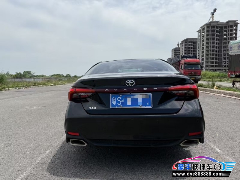 20年丰田亚洲龙轿车抵押车出售