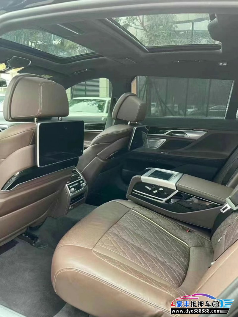 25年宝马7系轿车抵押车出售