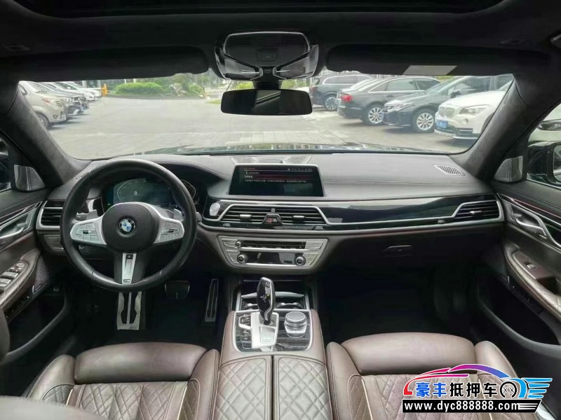 25年宝马7系轿车抵押车出售