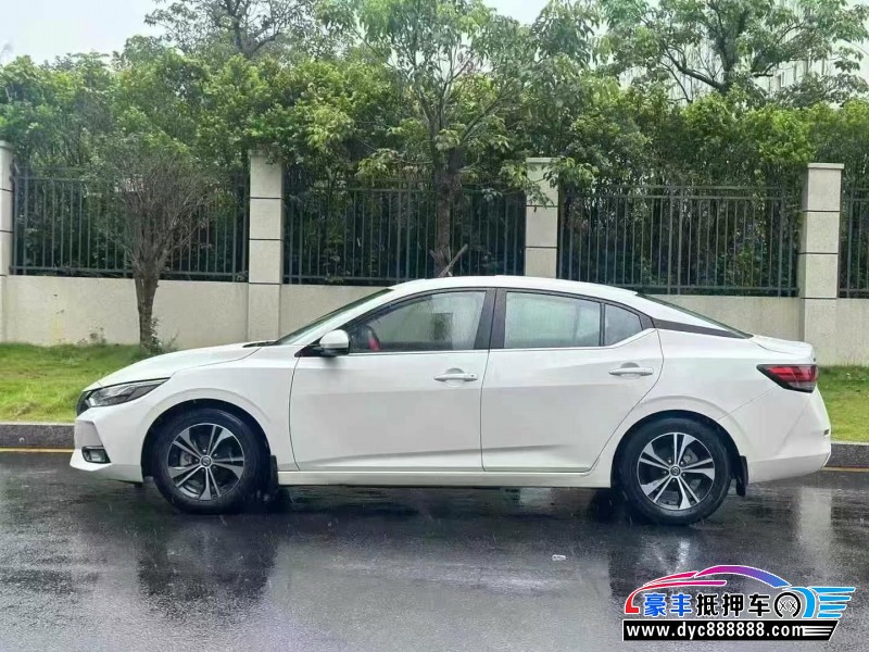 20年日产轩逸轿车抵押车出售