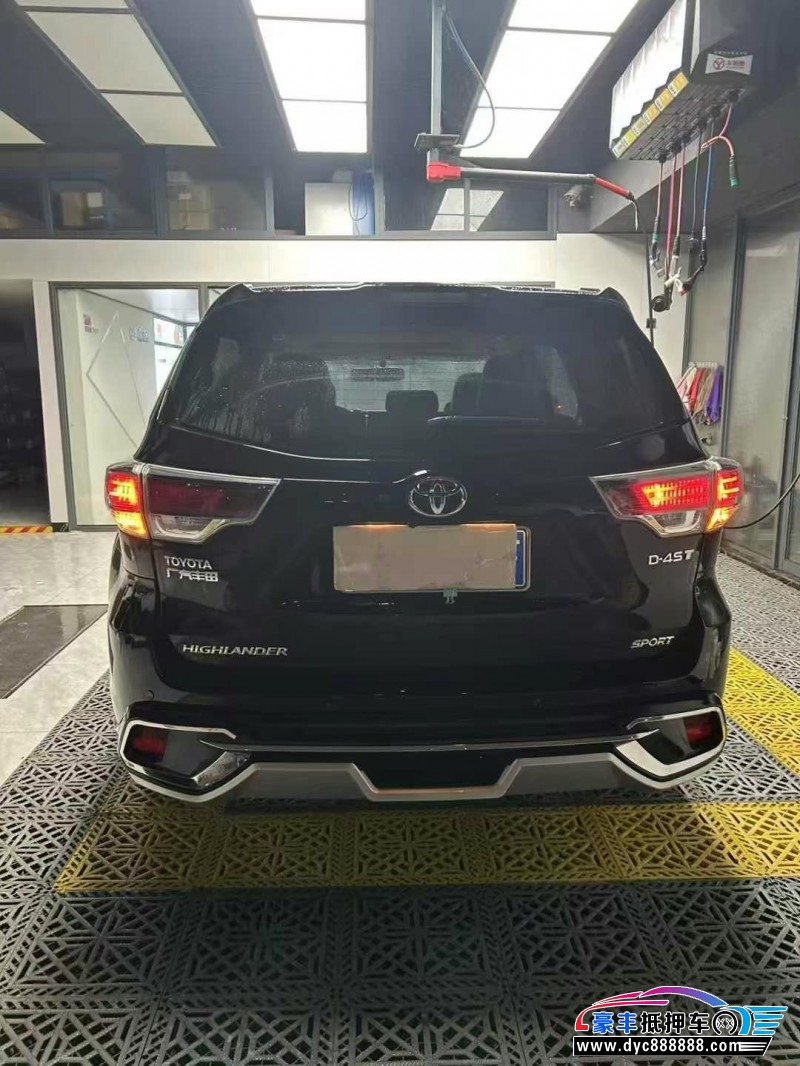 17年大众途昂轿车抵押车出售