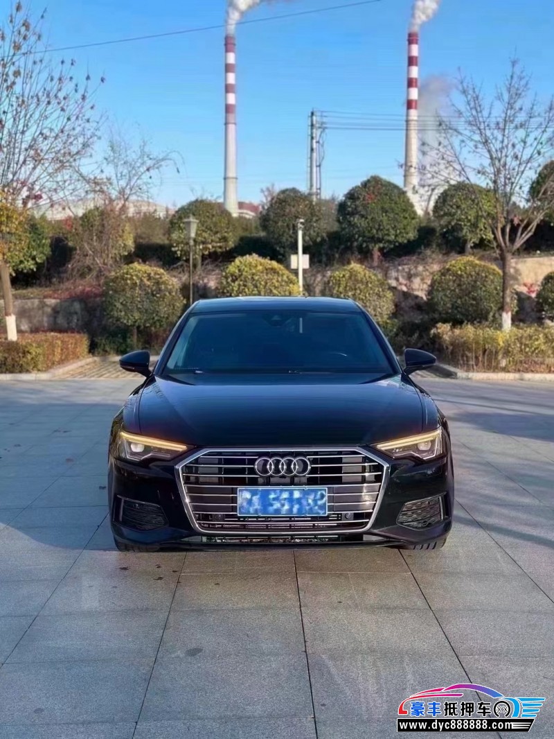 抵押车出售19年奥迪A6L轿车