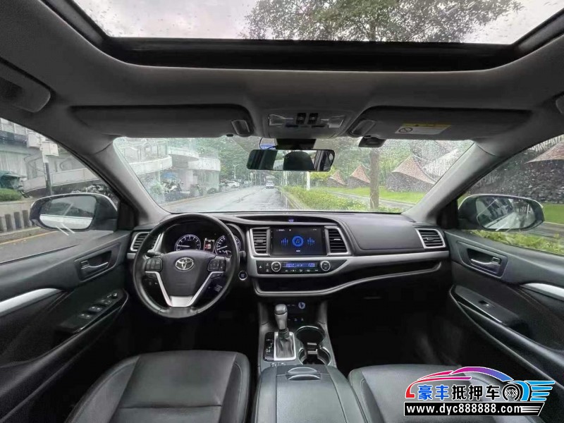 21年丰田汉兰达轿车抵押车出售