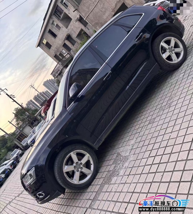17年奥迪Q5轿车抵押车出售