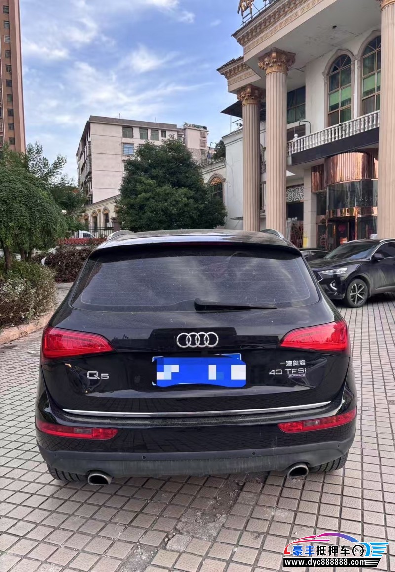 17年奥迪Q5轿车抵押车出售