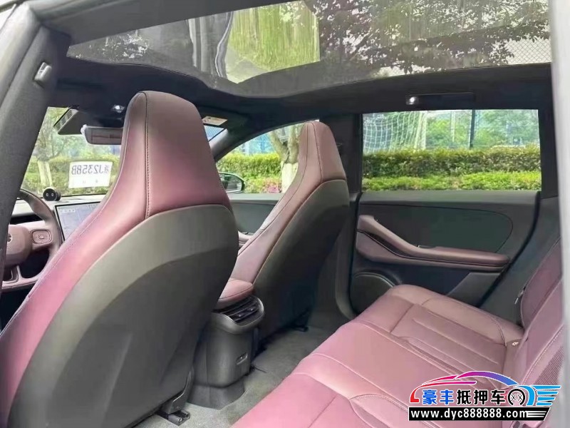 25年蔚来ET5轿车抵押车出售