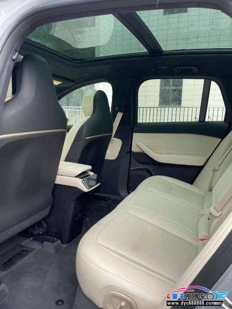 24年蔚来ES6轿车抵押车出售