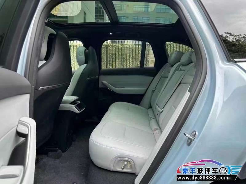 24年蔚来ES6轿车抵押车出售