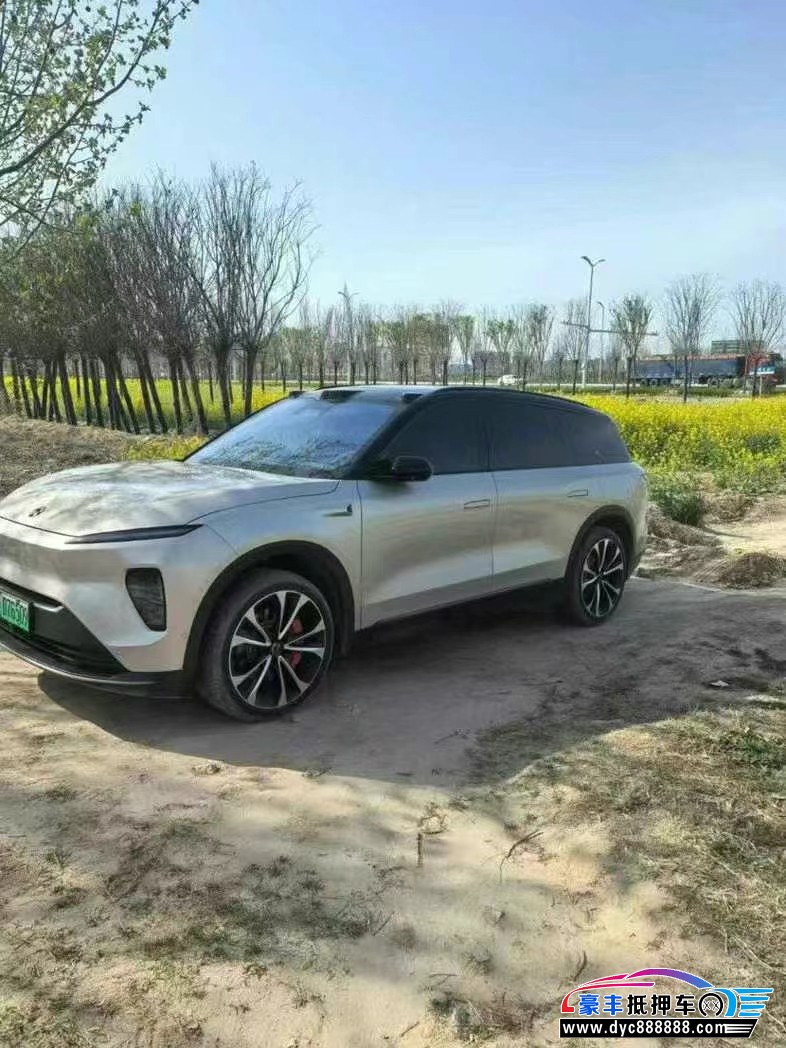 22年蔚来ES8轿车抵押车出售