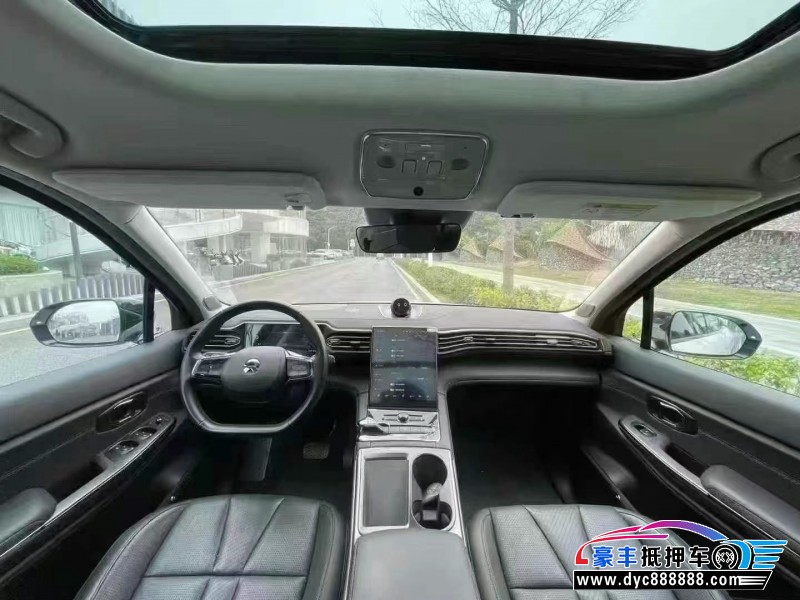 21年蔚来ES8轿车抵押车出售