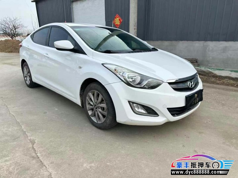 16年现代朗动轿车抵押车出售