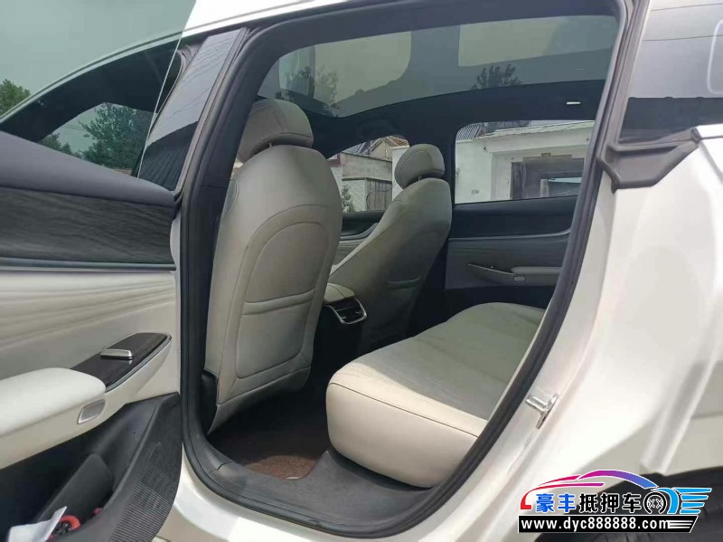 25年长安启源A07轿车抵押车出售