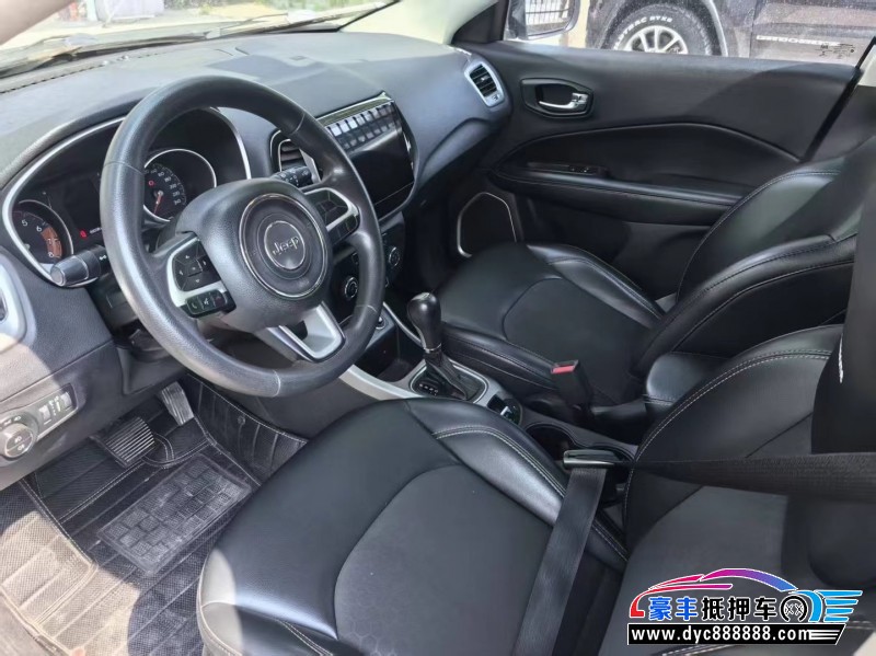 18年Jeep指南者轿车抵押车出售