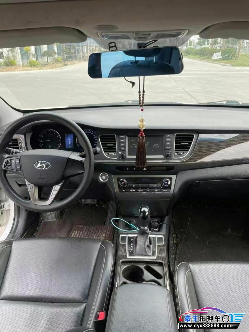 17年现代名图轿车抵押车出售