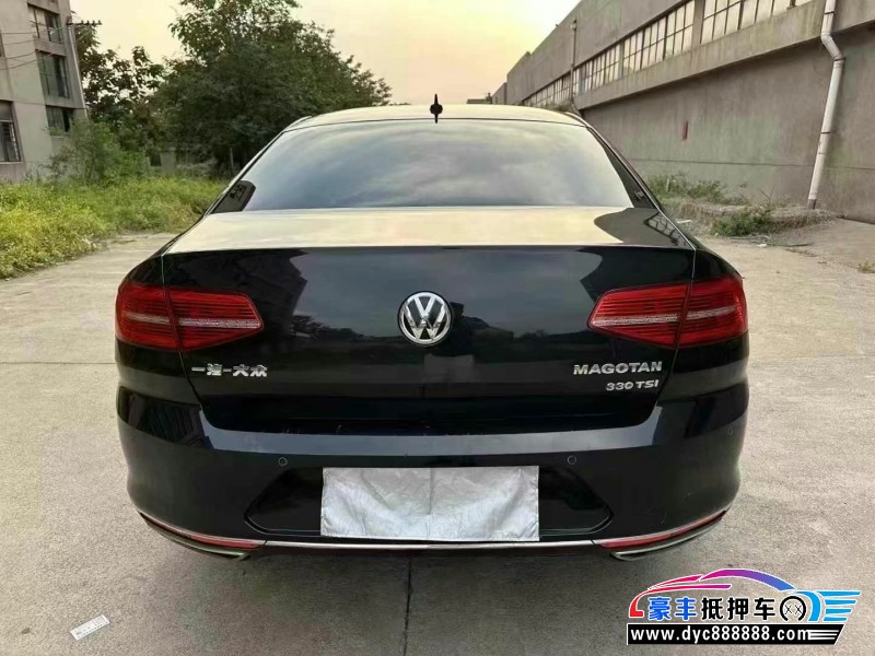 17年大众迈腾轿车抵押车出售