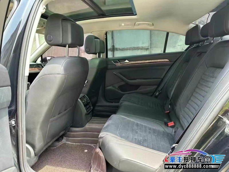 17年大众迈腾轿车抵押车出售