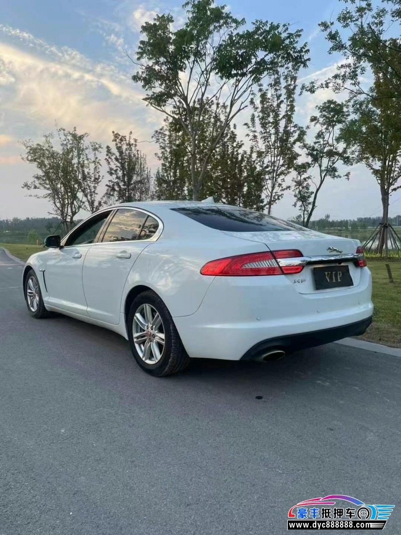 16年捷豹XF轿车抵押车出售