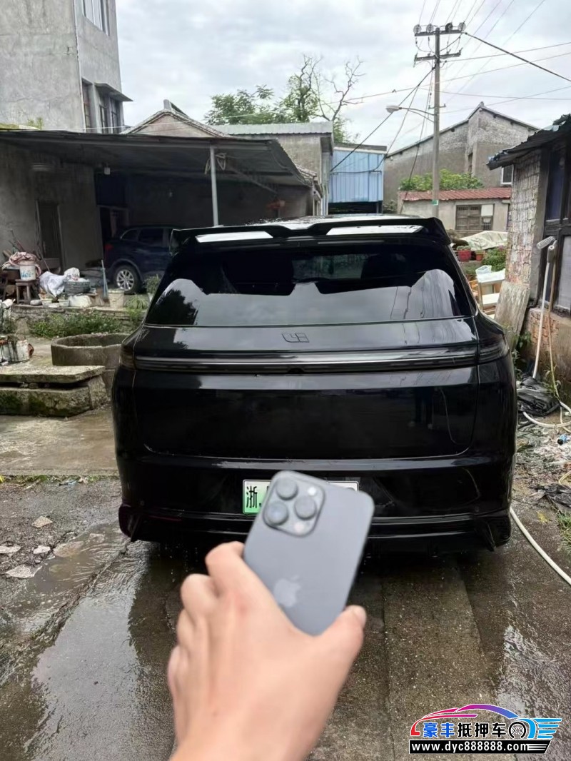 23年理想L7轿车抵押车出售