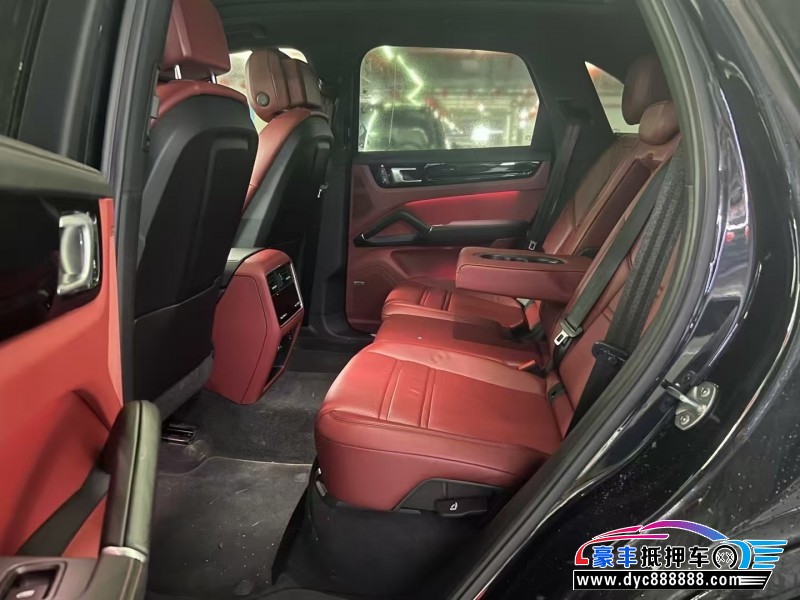 22年保时捷卡宴轿车抵押车出售