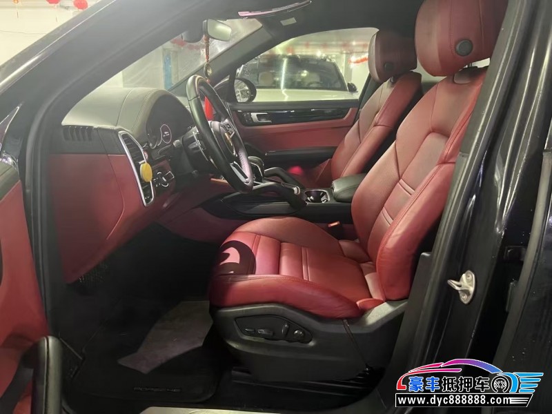 22年保时捷卡宴轿车抵押车出售