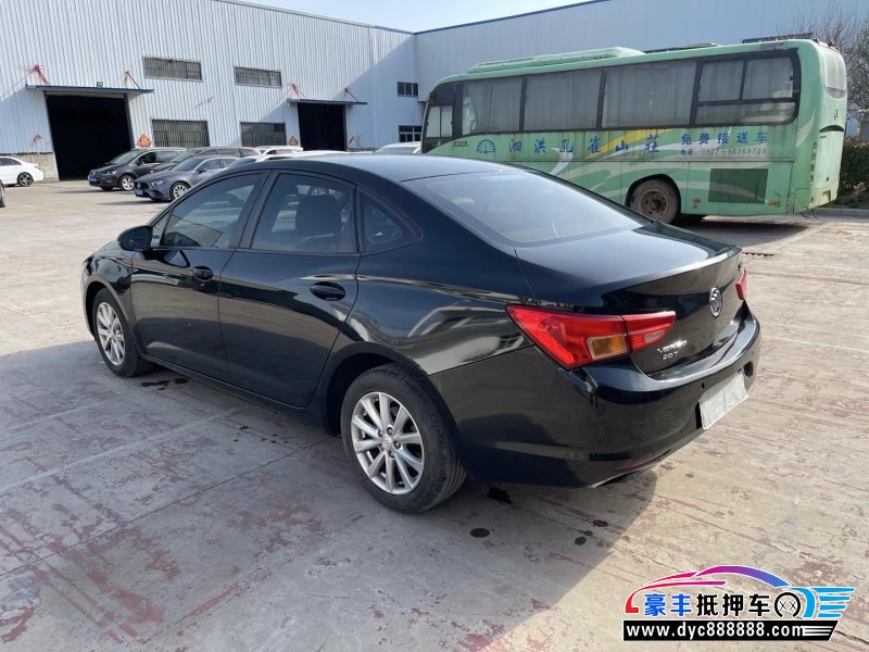 17年别克威朗轿车抵押车出售