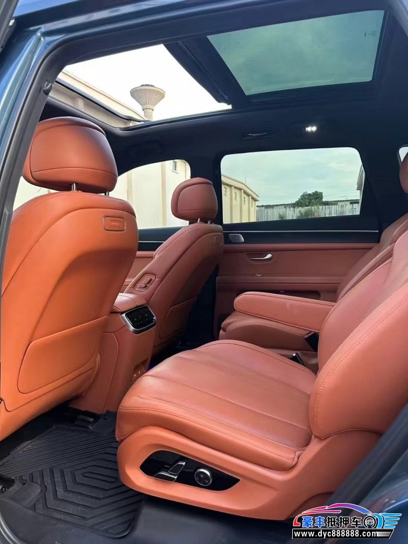 24年华为问界轿车抵押车出售