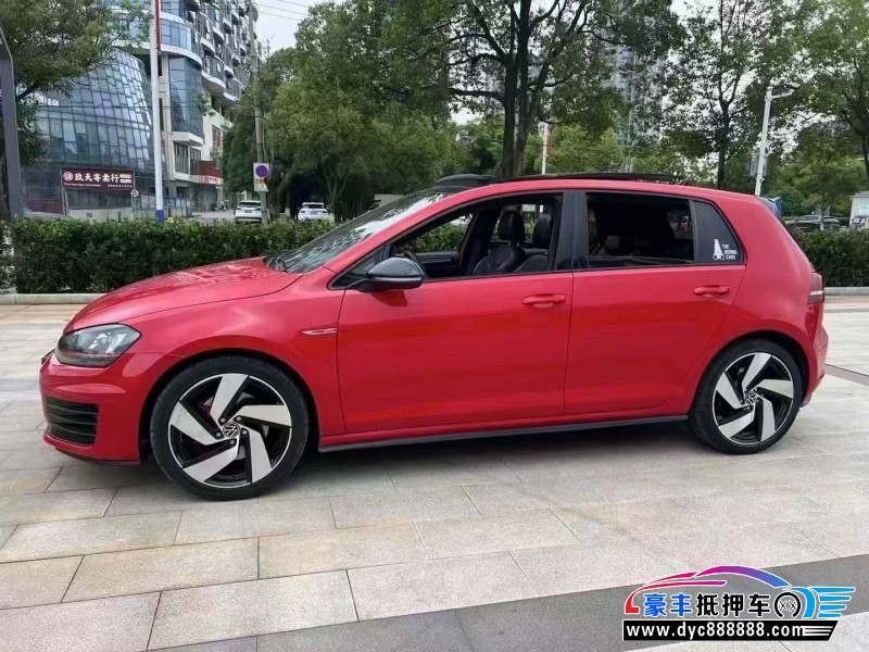 16年大众高尔夫轿车抵押车出售