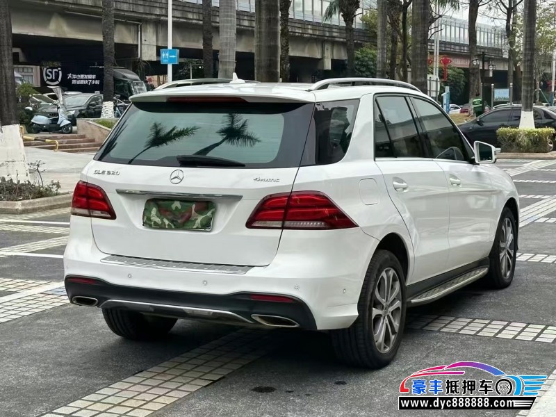 17年奔驰GLE轿车抵押车出售