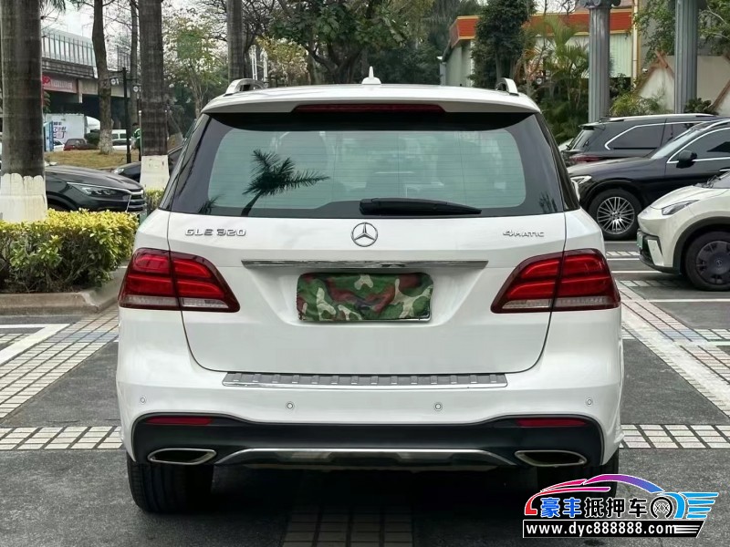 17年奔驰GLE轿车抵押车出售