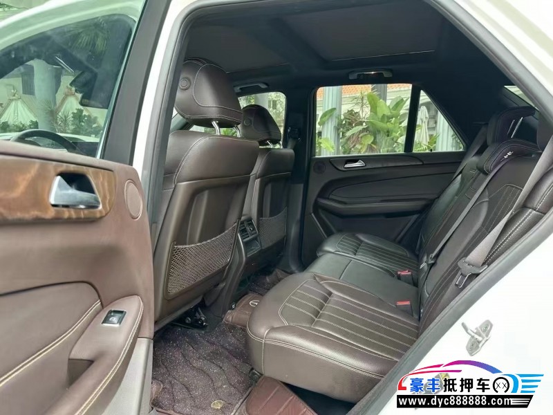 17年奔驰GLE轿车抵押车出售