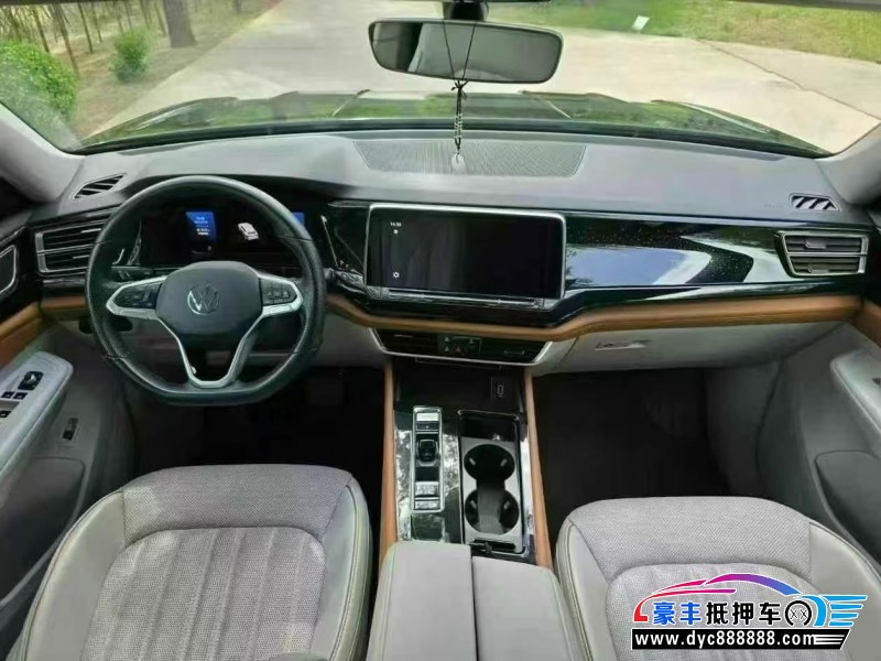 22年大众途昂轿车抵押车出售