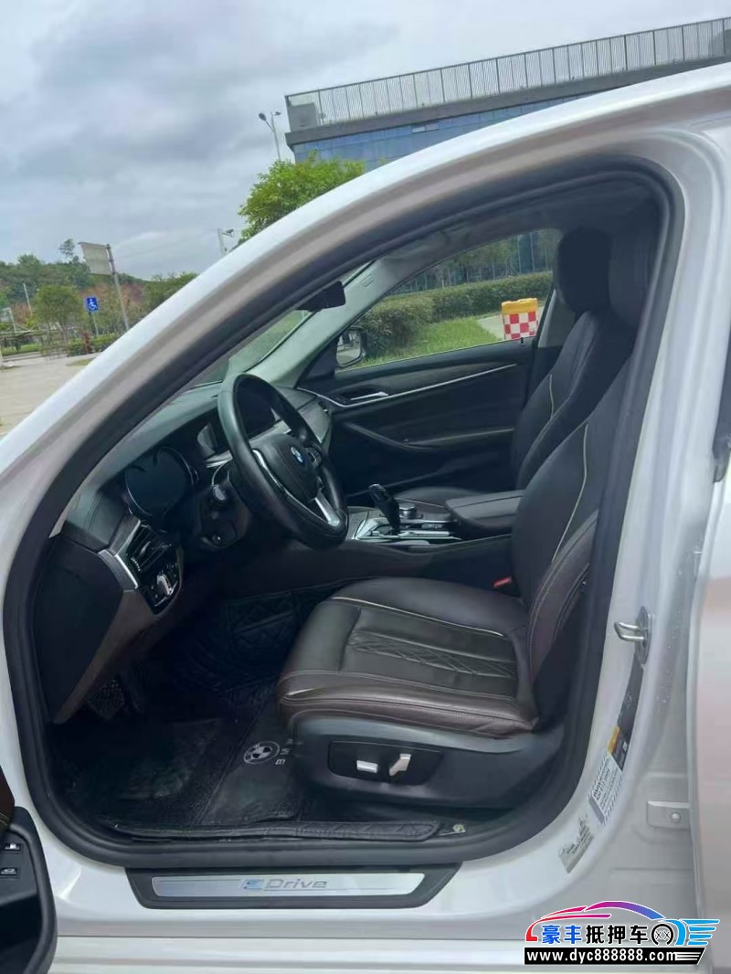 18年宝马5系轿车抵押车出售