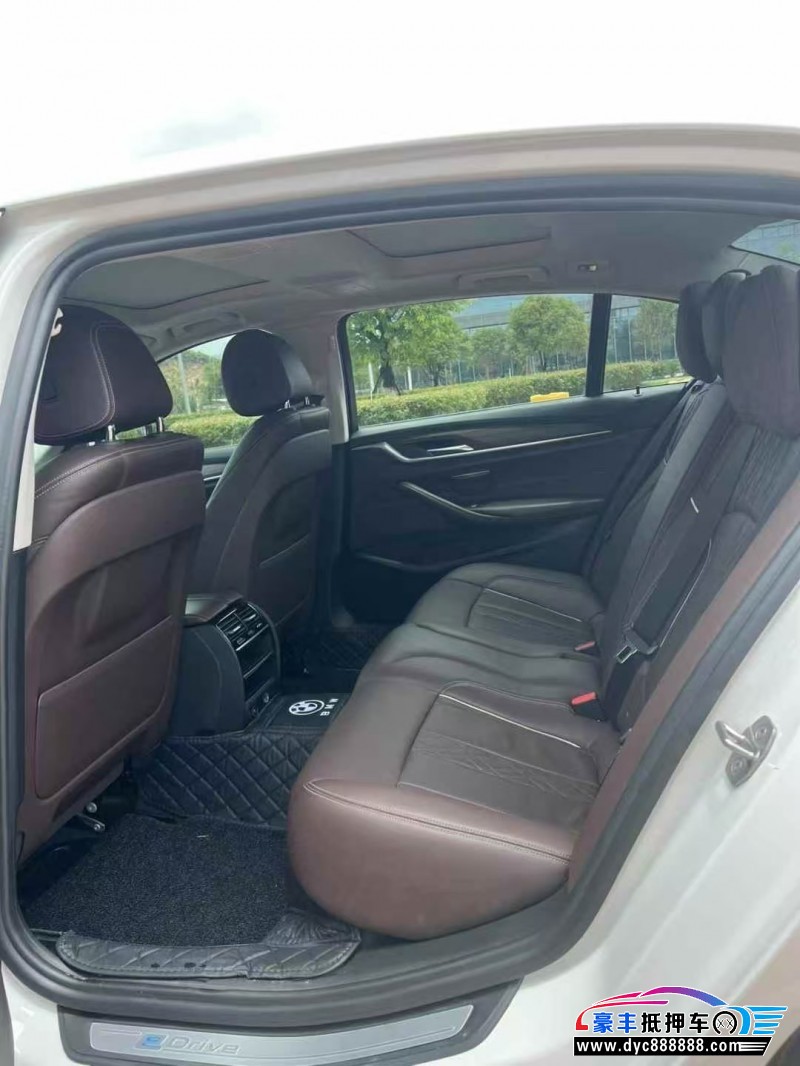 18年宝马5系轿车抵押车出售