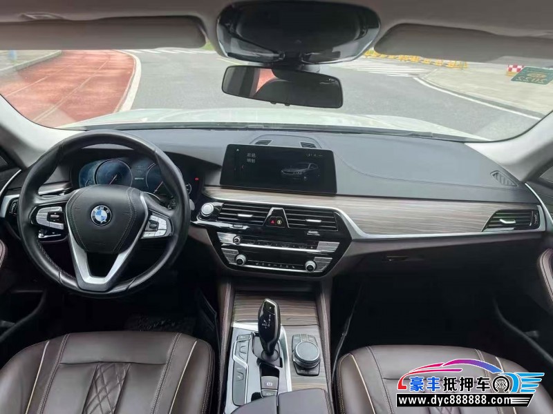 18年宝马5系轿车抵押车出售