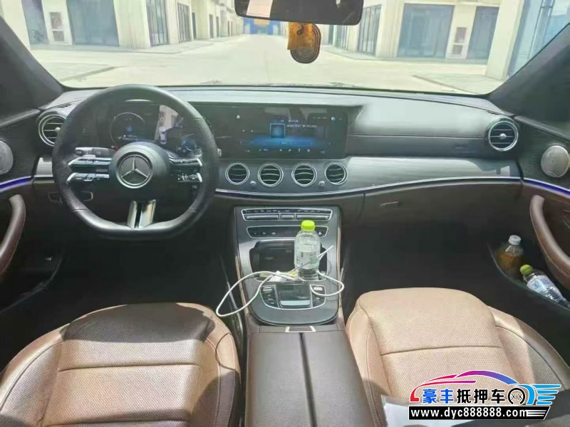 21年奔驰E轿车抵押车出售