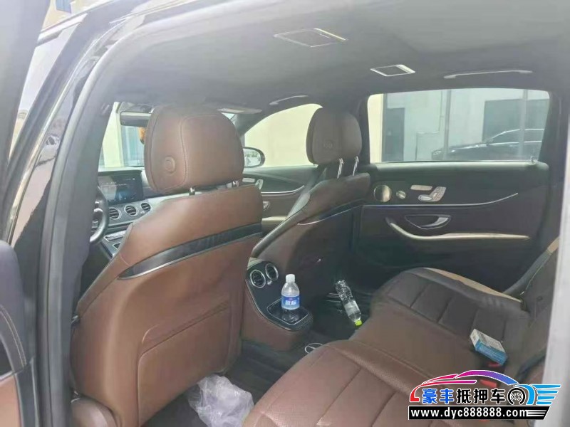 21年奔驰E轿车抵押车出售