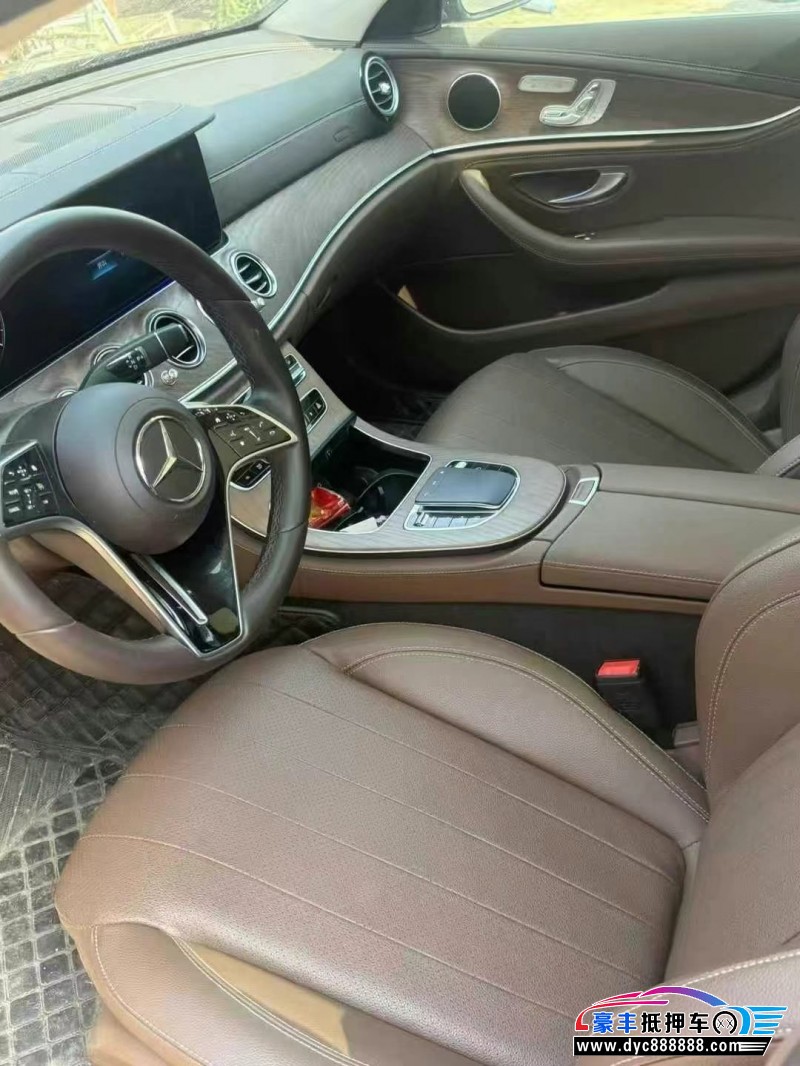 23年奔驰E轿车抵押车出售